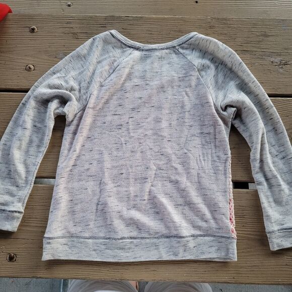 M JOLT crocheted lace overlay pink white gray sweatshirt top Nordstrom MEDIUM - Picture 2 of 6